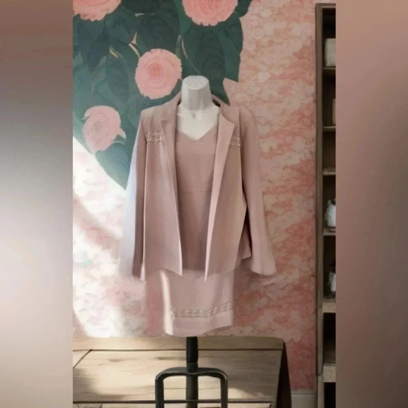 Laura Petites/ Blazer & dress set/ Soft lavender Colour/ Size US 10 - Picture 3 of 16